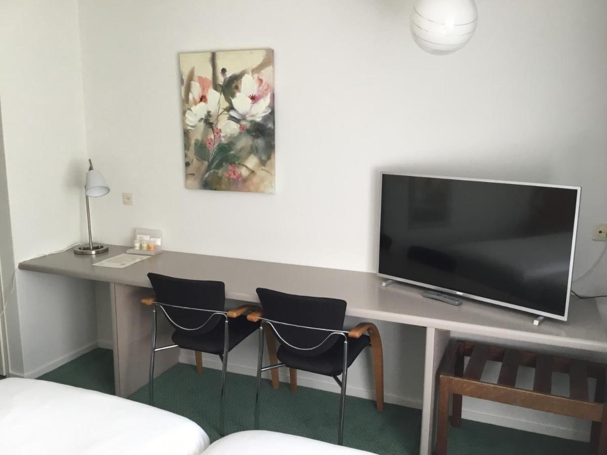 Hotel Steensel Dış mekan fotoğraf