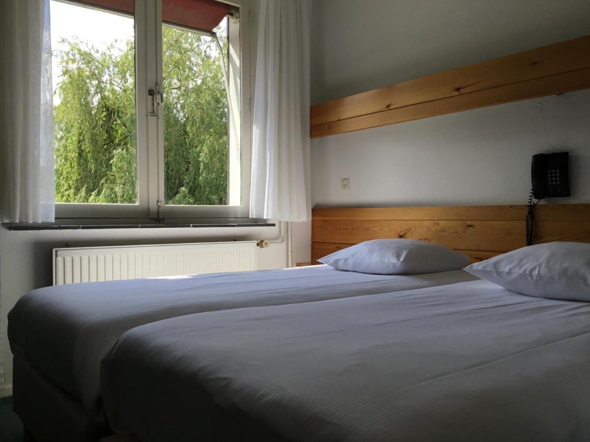 Hotel Steensel Dış mekan fotoğraf