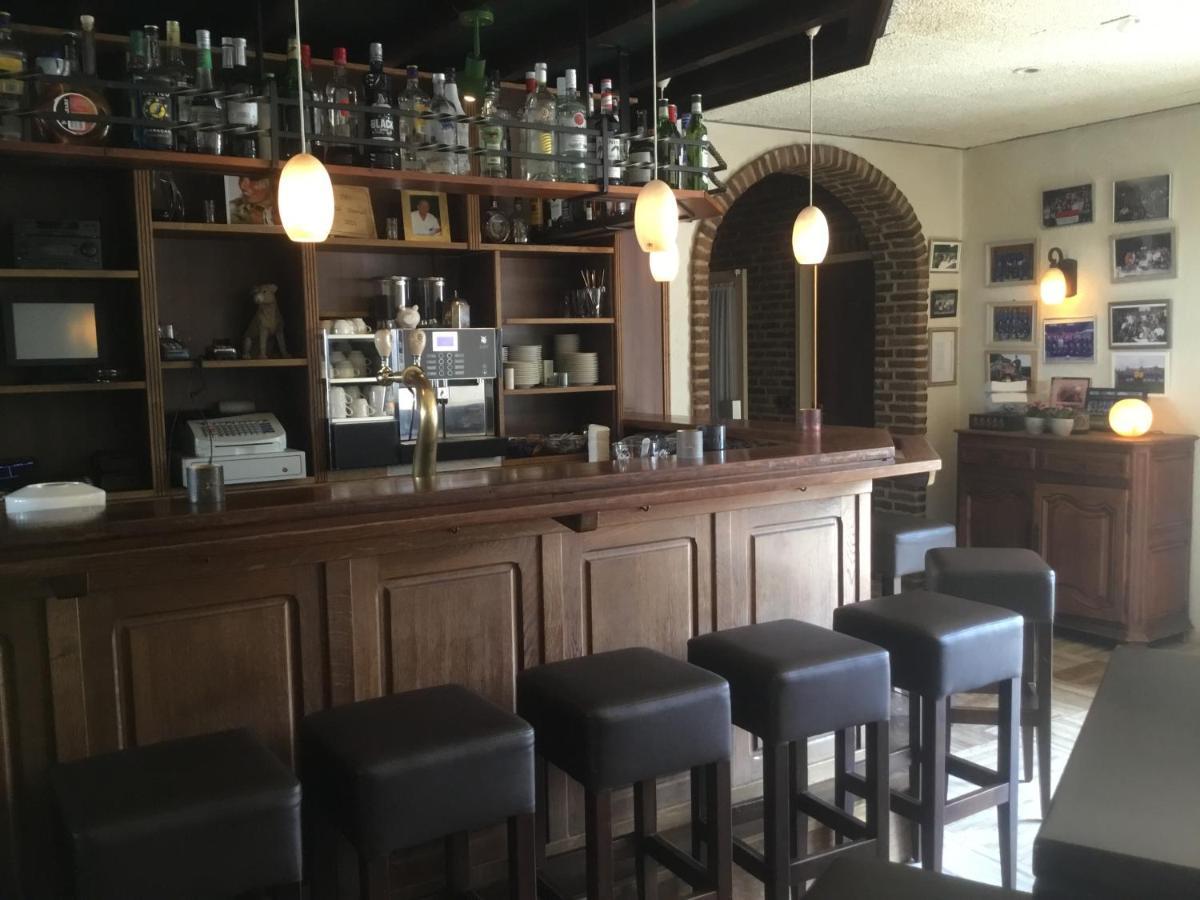 Hotel Steensel Dış mekan fotoğraf