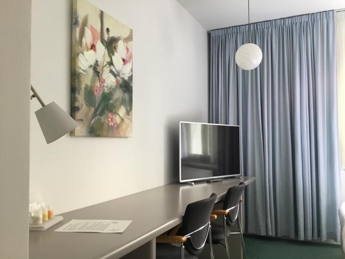 Hotel Steensel Dış mekan fotoğraf