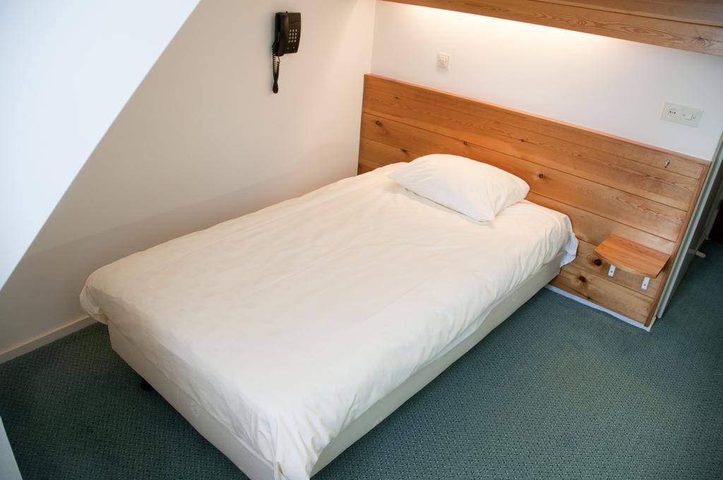Hotel Steensel Oda fotoğraf