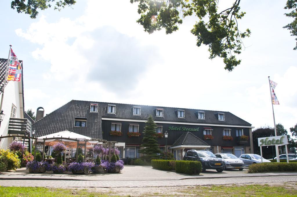 Hotel Steensel Dış mekan fotoğraf